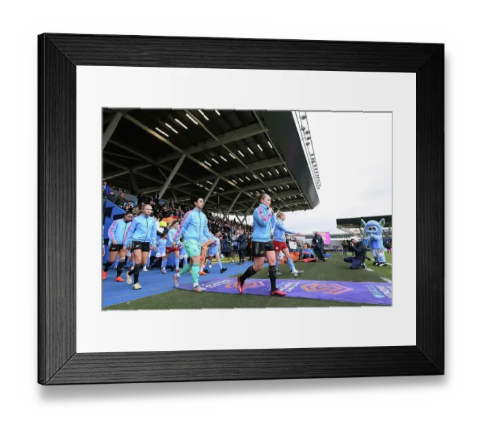 Framed Print : Arsenal's Kim Little Gears Up for Manchester City Showdown in FA Women's Super League
