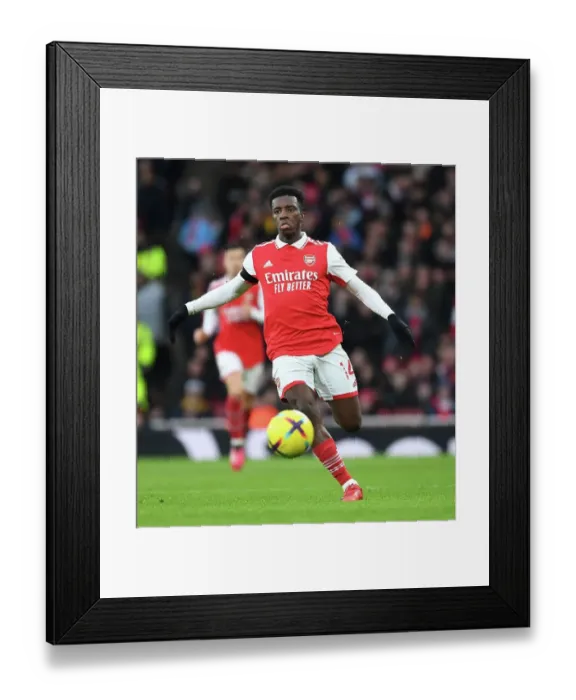 Framed Print : Arsenal's Eddie Nketiah in Action against Brentford in the Premier League