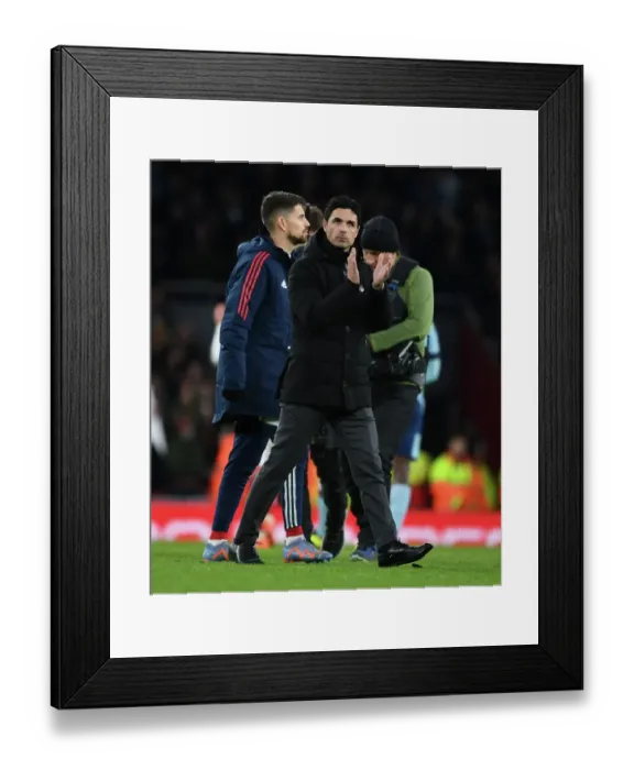 Framed Print : Arsenal's Mikel Arteta Applauding Fans after Arsenal v Brentford Premier League Match, 2023