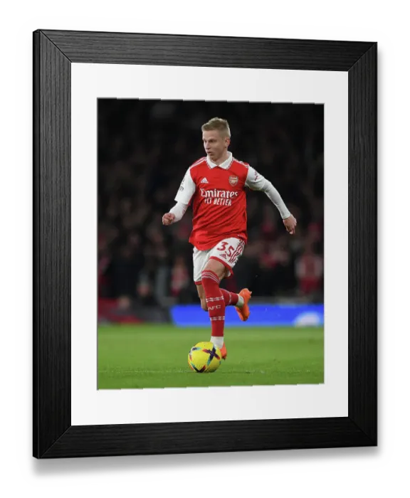 Framed Print : Arsenal's Zinchenko Faces Manchester City in Premier League Showdown
