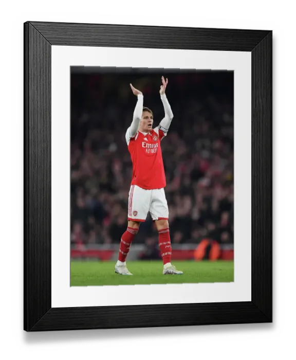 Framed Print : Martin Odegaard's Midfield Showdown: Arsenal vs Manchester City, Premier League 2022-23
