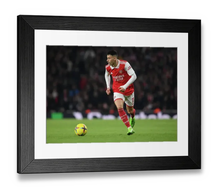 Framed Print : Arsenal's Martinelli Faces Manchester City in the Premier League