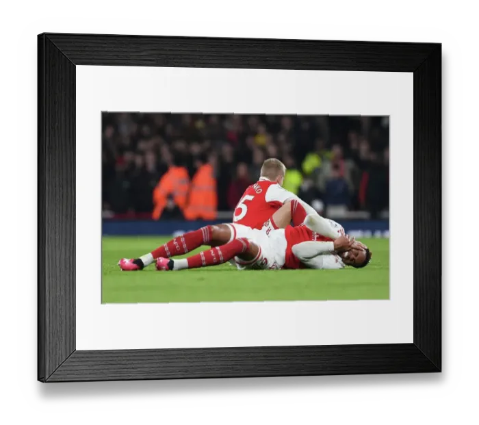 Framed Print : Arsenal's Gabriel Faces Manchester City in the Premier League