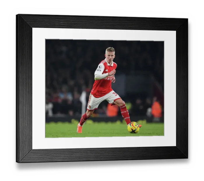 Framed Print : Arsenal's Zinchenko Shines in Intense Arsenal v Manchester City Clash, Premier League 2022-23