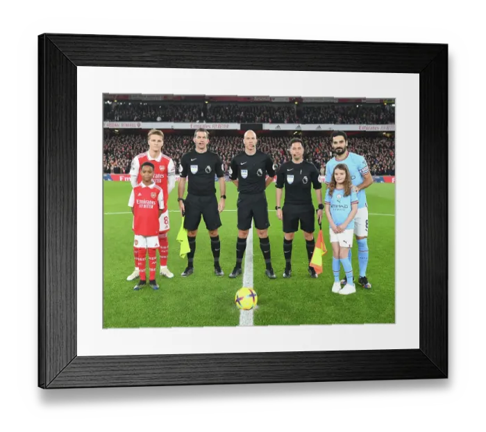 Framed Print : Premier League Showdown: Arsenal vs Manchester City - Captains Pre-Match Handshake