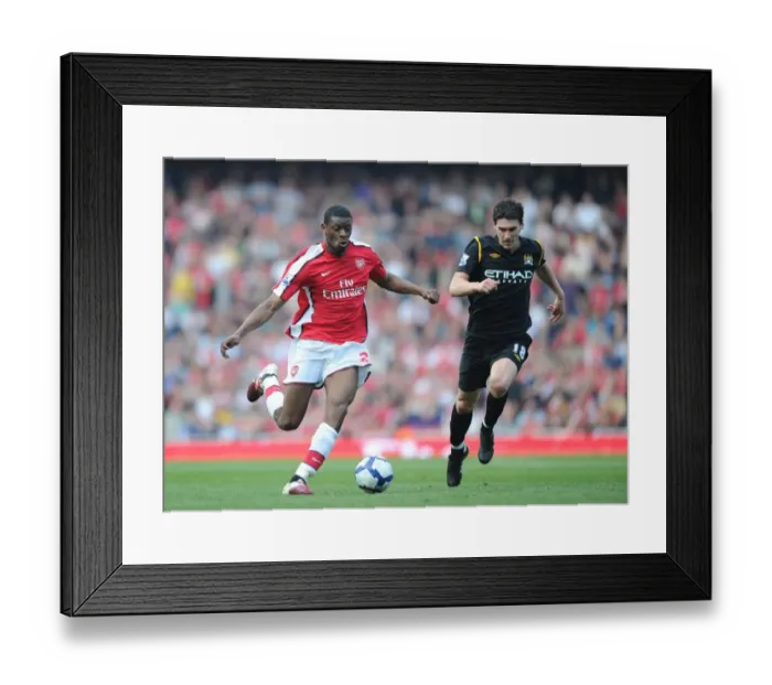 Framed Print : Abou Diaby (Arsenal) Gareth Barry (Man City). Arsenal 0: 0 Manchester City