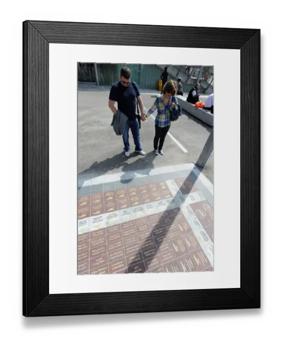 Framed Print : Armoury Stones at Emirates. Arsenal 0: 0 Manchester City, FA Barclays Premier League