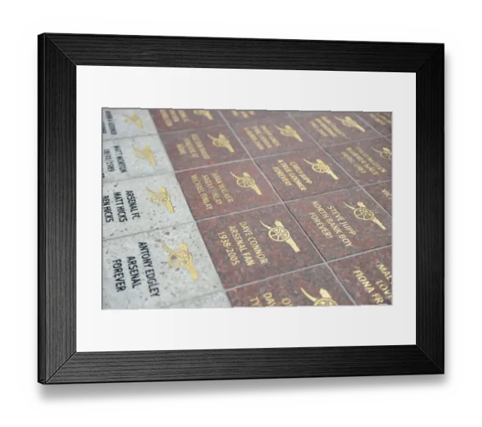Framed Print : Arsenal vs Manchester City: A Scoreless Battle at Emirates (2010)