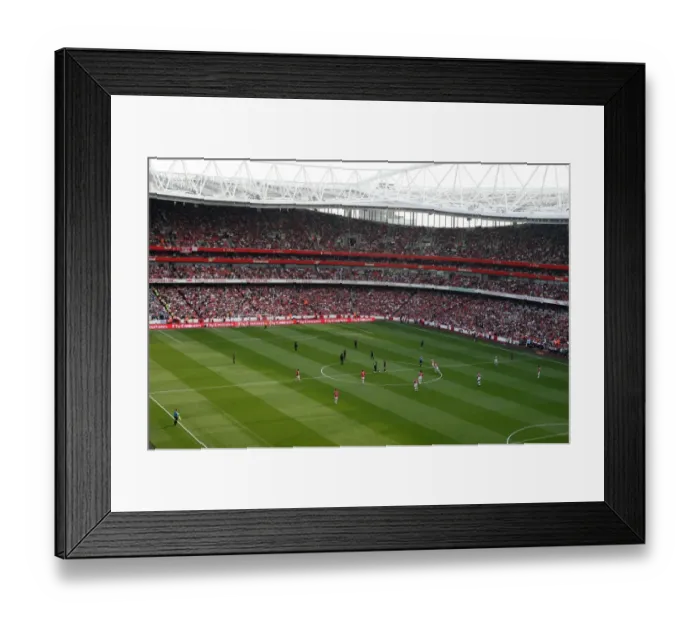 Framed Print : Emirates Stadium, Manchester City kick off at the start of the match. Arsenal 0