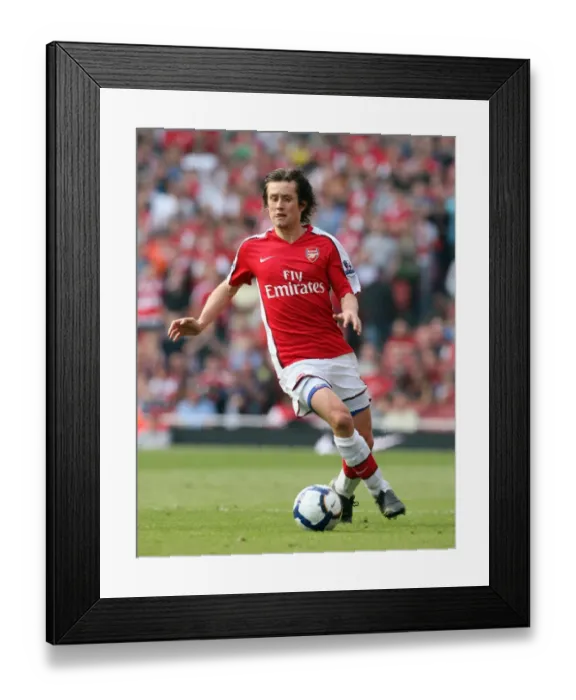 Framed Print : Tomas Rosicky (Arsenal). Arsenal 0: 0 Manchester City. Barclays Premier League