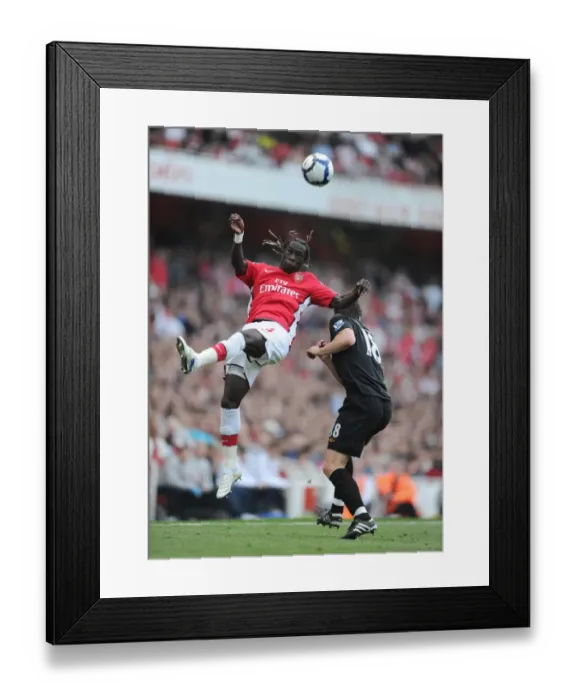 Framed Print : Bacvary Sagna (Arsenal) Wayne Bridge (Man City). Arsenal 0: 0 Manchester City Framed Print : Bacvary Sagna (Arsenal) Wayne Bridge (Man City). Arsenal 0: 0 Manchester City