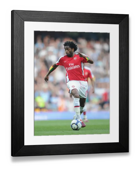 Framed Print : Alex Song: Stalemate at Emirates as Arsenal and Manchester City Draw in Premier League