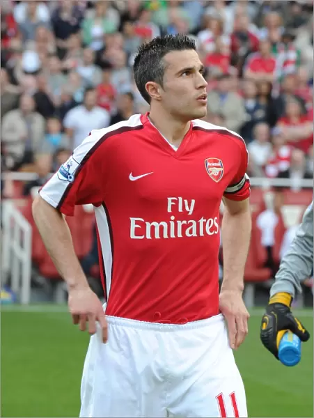 Arsenal vs Manchester City 0-0: Robin van Persie's Determined Performance at Emirates Stadium, FA Barclays Premier League