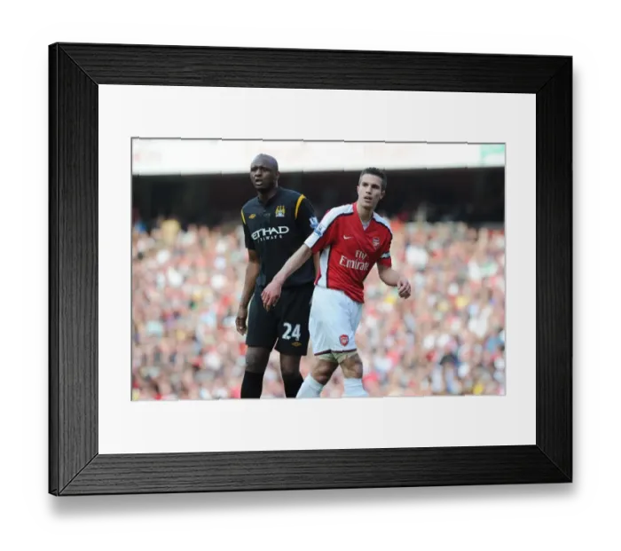 Framed Print : Robin van Persie (Arsenal) Patrick Vieira (Man City). Arsenal 0: 0 Manchester City Framed Print : Robin van Persie (Arsenal) Patrick Vieira (Man City). Arsenal 0: 0 Manchester City