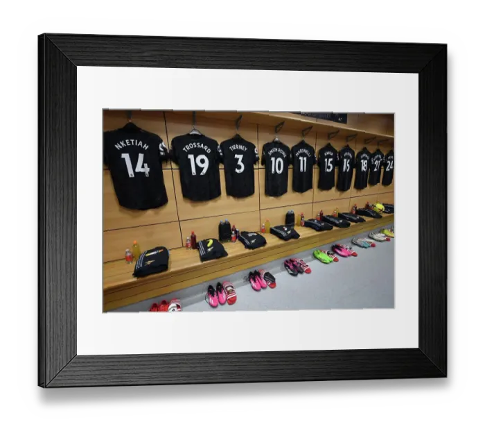 Framed Print : Arsenal United Team Spirit: Pre-Match Huddle, Aston Villa vs Arsenal, Premier League 2022-23 Framed Print : Arsenal United Team Spirit: Pre-Match Huddle, Aston Villa vs Arsenal, Premier League 2022-23