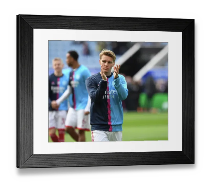 Framed Print : Martin Odegaard's Pre-Match Clap: Leicester City vs. Arsenal, Premier League 2022-23