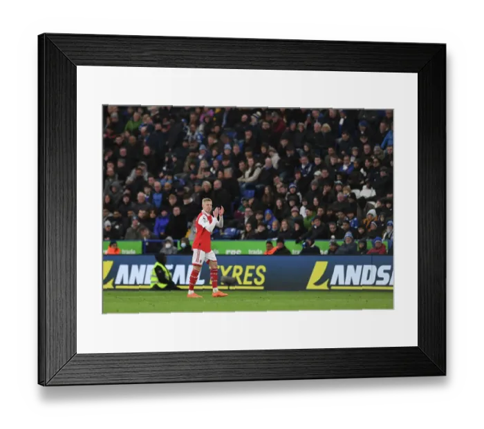 Framed Print : Arsenal's Oleksandr Zinchenko Applauding Fans After Leicester Match (Leicester City vs Arsenal, 2022-23)
