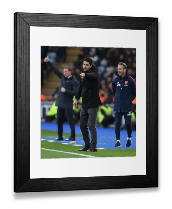 Framed Print : Mikel Arteta Faces Off Against Leicester City in Premier League Clash