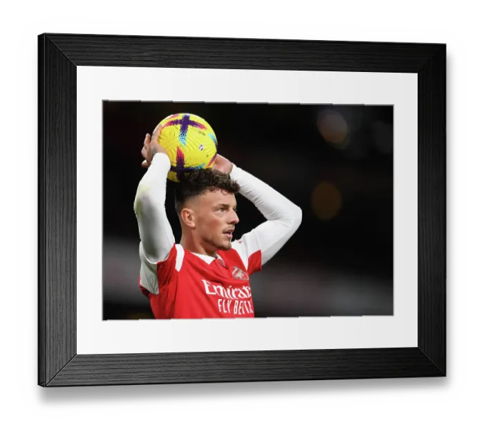 Framed Print : Arsenal vs. Everton: Premier League Clash at Emirates Stadium (2023)