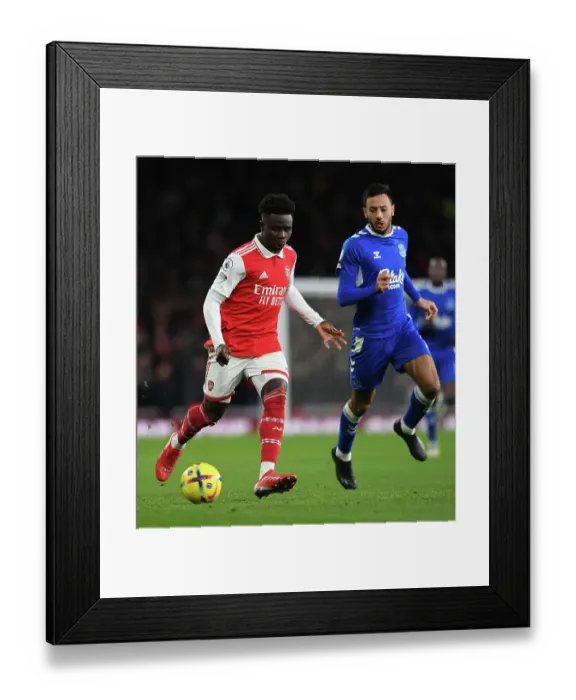 Framed Print : Arsenal vs. Everton: Premier League Clash at Emirates Stadium (2023)