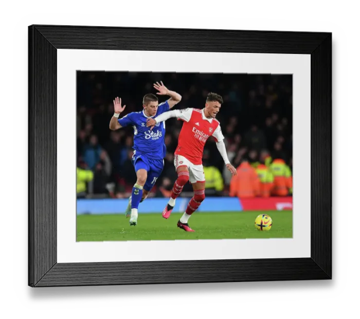 Framed Print : Arsenal vs. Everton: Premier League Clash at Emirates Stadium (2023)