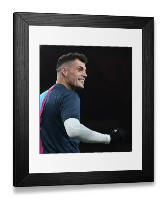 Framed Print : Arsenal vs Everton: Premier League Clash at Emirates Stadium (2023)