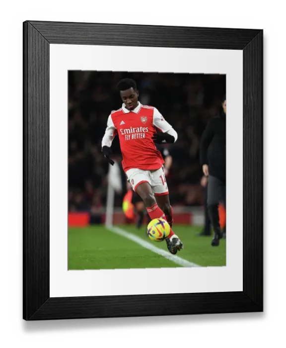 Framed Print : Arsenal's Eddie Nketiah Faces Off Against Everton in Intense Premier League Showdown