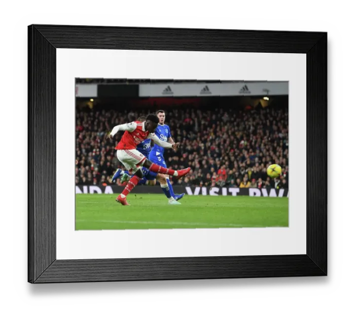 Framed Print : Saka Stuns Everton: Arsenal's First Goal by Bukayo in Premier League Victory 2022-23