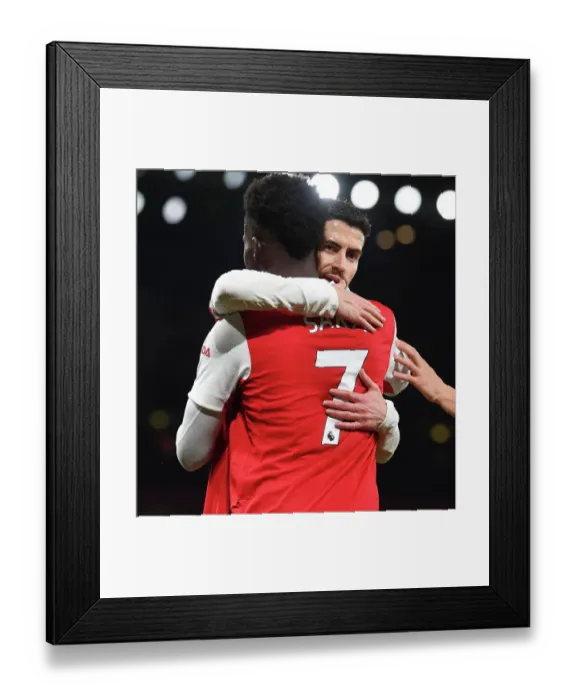 Framed Print : Saka's Stunner: Arsenal's Last-Minute Victory Against Everton in the Premier League Framed Print : Saka's Stunner: Arsenal's Last-Minute Victory Against Everton in the Premier League