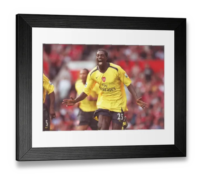 Framed Print : Adebayor's Euphoria: Arsenal's Unforgettable 1-0 Victory Over Manchester United, 2006