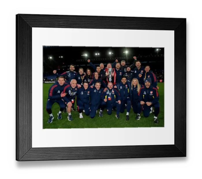 Framed Print : Arsenal Women Celebrate FA WSL Cup Victory over Chelsea: Jonas Eidevall and Team Lift the Trophy