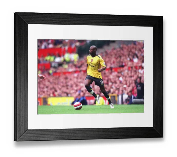 Framed Print : William Gallas's Goal: Arsenal's 1-0 Victory Over Manchester United at Old Trafford (2006)