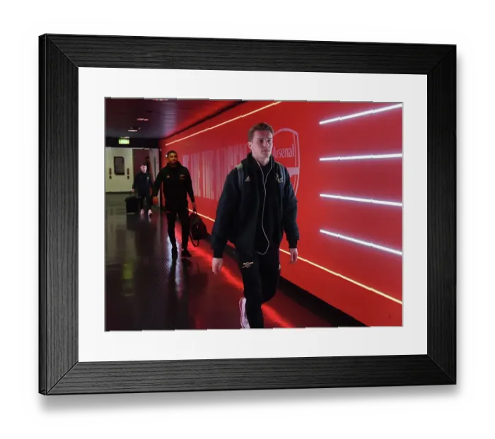 Framed Print : Arsenal's Martin Odegaard Prepares for Arsenal FC vs AFC Bournemouth in Premier League, Emirates Stadium, London, 2023