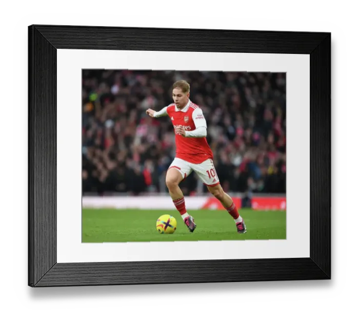 Framed Print : Arsenal's Emile Smith Rowe Shines in Premier League Clash Against AFC Bournemouth