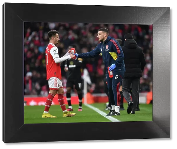 Arsenal: Fabio Vieira Receives Treatment from Physio Simon Murphy vs AFC Bournemouth, Premier League 2022-23