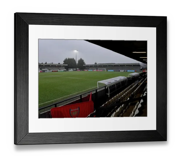 Framed Print : Arsenal vs Liverpool: Barclays Women's Super League Showdown at Meadow Park
