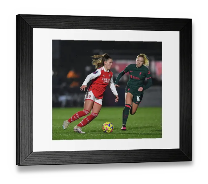 Framed Print : Arsenal vs. Liverpool: A FA Women's Super League Showdown - Battle of the Titans