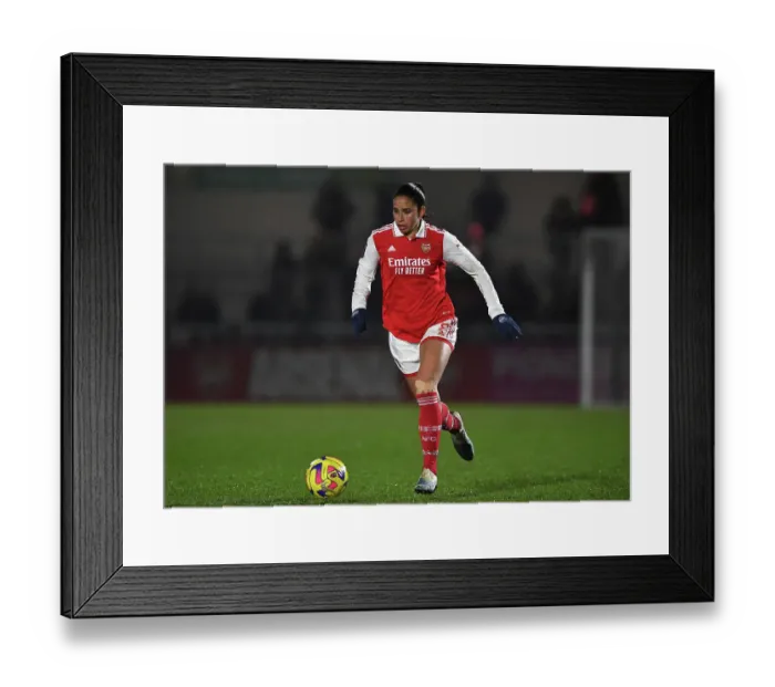 Framed Print : Arsenal's Rafaelle Souza Shines in Action-Packed FA Super League Clash Against Liverpool Women