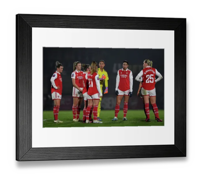 Framed Print : Manuela Zinsberger's Unforgettable Performance: Arsenal Women vs Liverpool Women in FA Super League
