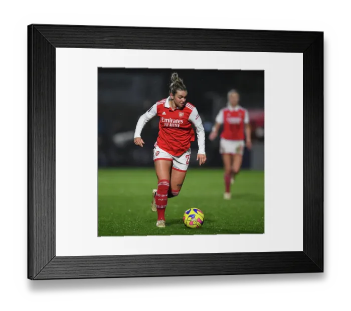 Framed Print : Arsenal Women vs Liverpool Women: FA Women's Super League Clash (2022-23) - Battle at Meadow Park