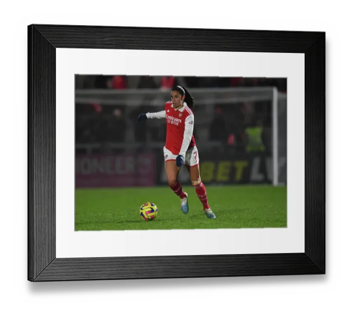 Framed Print : Arsenal's Rafaelle Souza in Action: Arsenal Women vs Liverpool Women, FA Women's Super League 2022-23