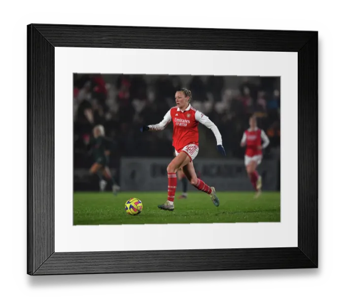 Framed Print : Arsenal's Frida Maanum Shines in Action: Arsenal Women vs Liverpool Women, FA Women's Super League (2022-23)