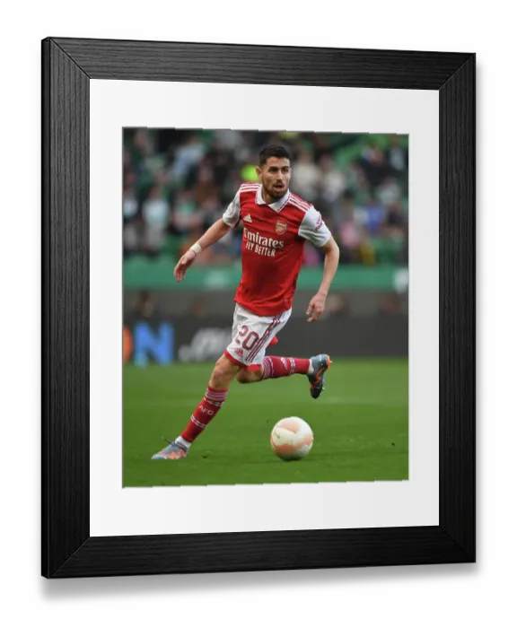 Framed Print : Arsenal's Jorginho Fights for Victory in Sporting Lisbon Europa League Clash Framed Print : Arsenal's Jorginho Fights for Victory in Sporting Lisbon Europa League Clash