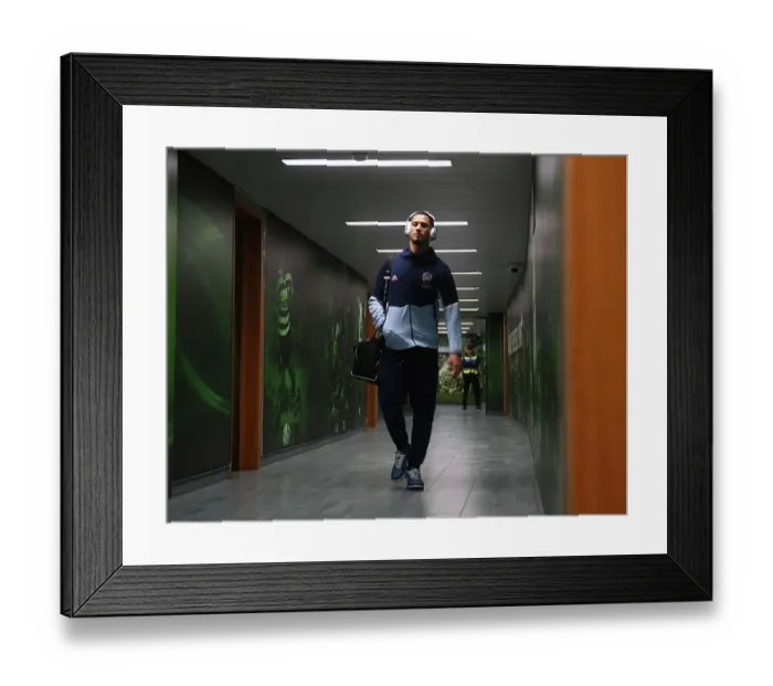Framed Print : Arsenal's William Saliba Prepares for Europa League Showdown against Sporting CP Framed Print : Arsenal's William Saliba Prepares for Europa League Showdown against Sporting CP
