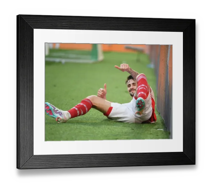 Framed Print : Arsenal's Fabio Vieira Shines: Europa League Victory Over Sporting CP in Lisbon, 2023 Framed Print : Arsenal's Fabio Vieira Shines: Europa League Victory Over Sporting CP in Lisbon, 2023