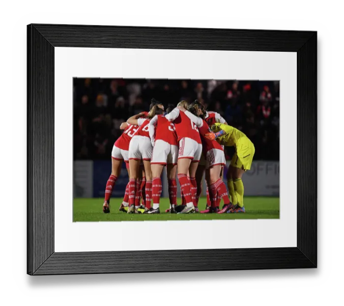 Framed Print : Arsenal Women's Team Huddle Before Kickoff Against Reading in FA WSL Framed Print : Arsenal Women's Team Huddle Before Kickoff Against Reading in FA WSL