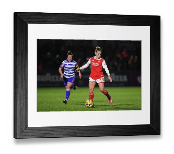 Framed Print : Arsenal's Kim Little Dazzles in FA Women's Super League: Arsenal Women vs. Reading