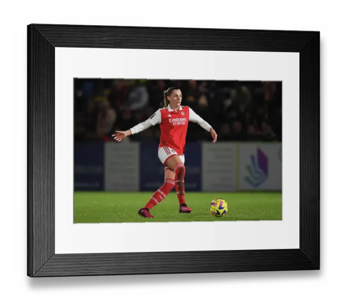Framed Print : Arsenal Women vs. Reading: FA Women's Super League Clash at Meadow Park