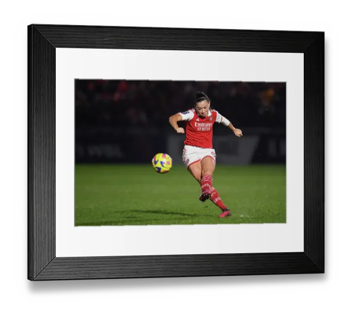 Framed Print : Arsenal's McCabe Dazzles: Unforgettable Display in FA Women's Super League Clash Against Reading