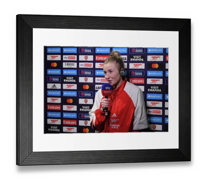 Framed Print : Leah Williamson's Emotional Moment after Arsenal's Victory over Reading